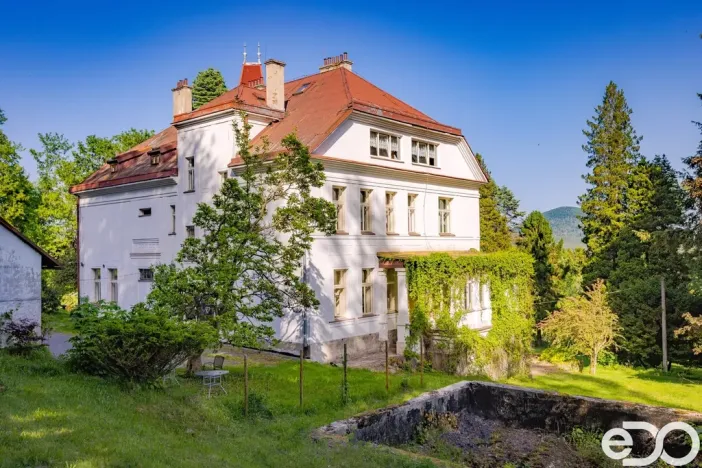 Prodej vily, Cvikov - Trávník, 680 m2