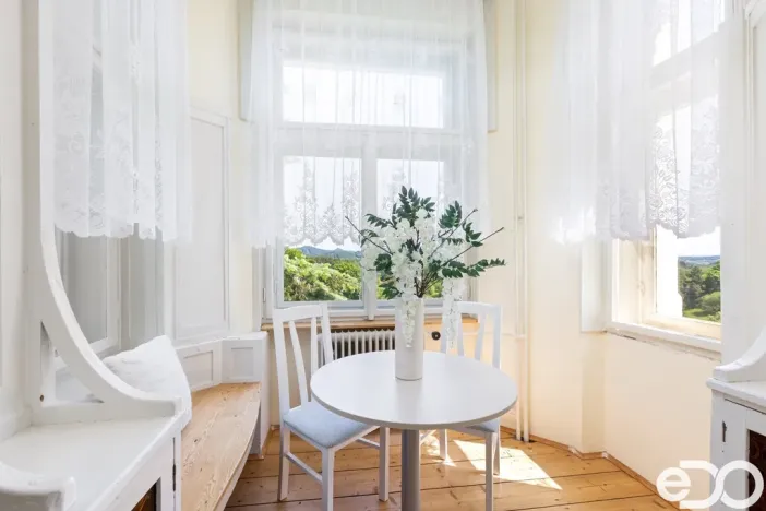 Prodej vily, Cvikov - Trávník, 680 m2