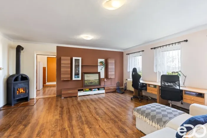Prodej vily, Cvikov - Trávník, 680 m2