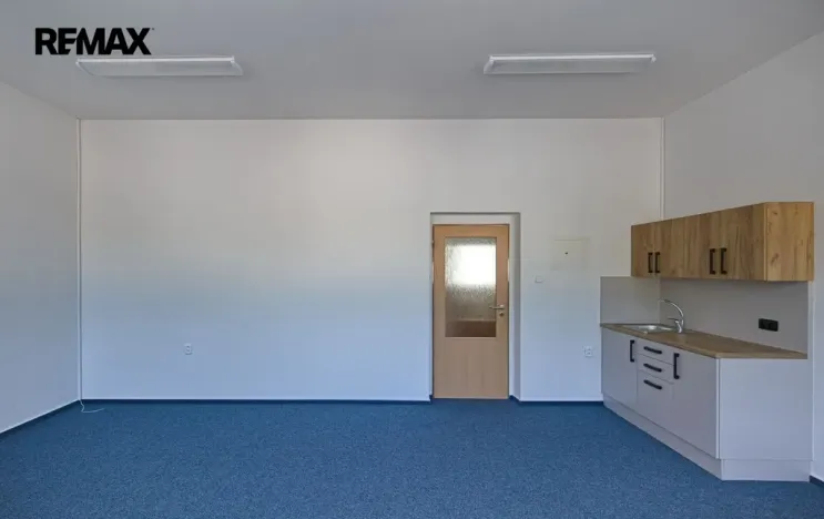 Pronájem kanceláře, Želechovice nad Dřevnicí, Paseky, 32 m2