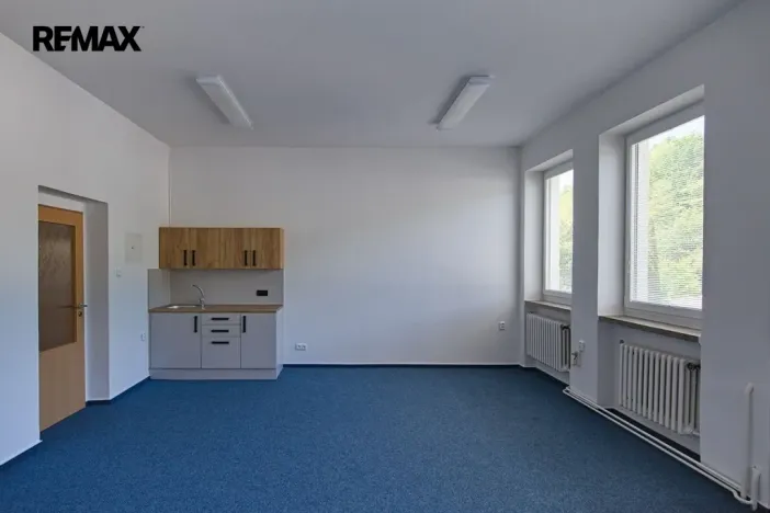 Pronájem kanceláře, Želechovice nad Dřevnicí, Paseky, 32 m2