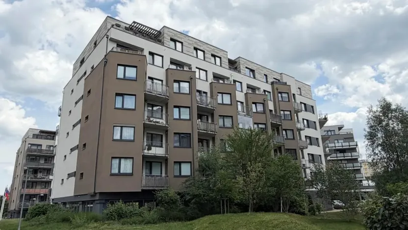 Pronájem bytu 2+kk, Praha - Střížkov, Makedonská, 48 m2