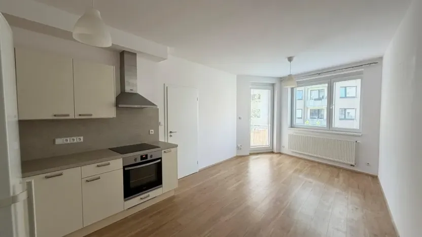 Pronájem bytu 2+kk, Praha - Střížkov, Makedonská, 48 m2