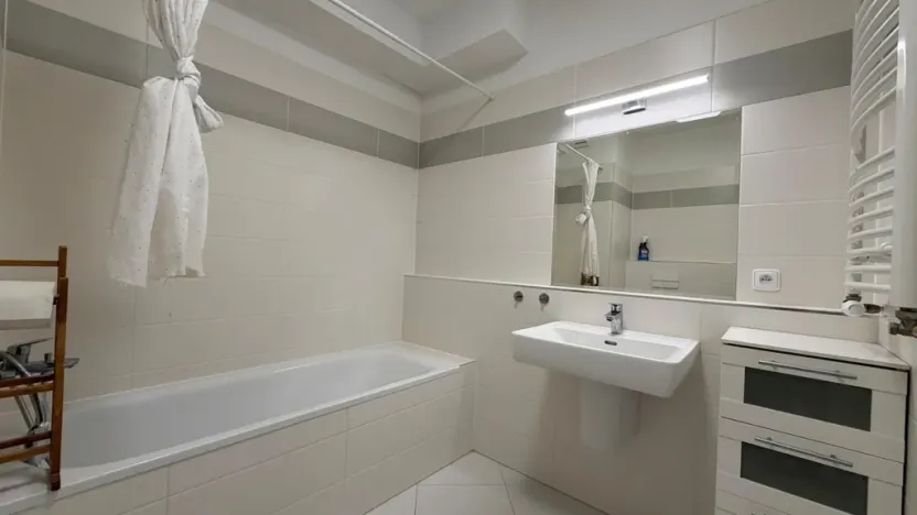 Pronájem bytu 2+kk, Praha - Střížkov, Makedonská, 48 m2