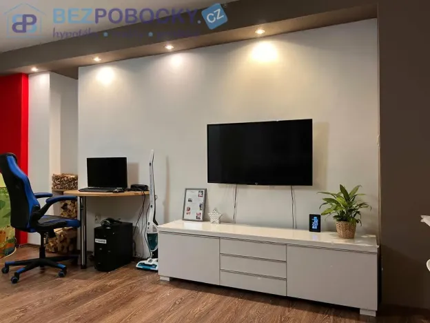 Pronájem bytu 2+1, Kameničky, 65 m2