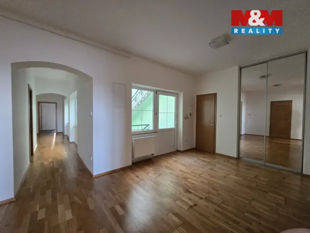 Pronájem bytu 4+kk, Brušperk, náměstí J. A. Komenského, 150 m2