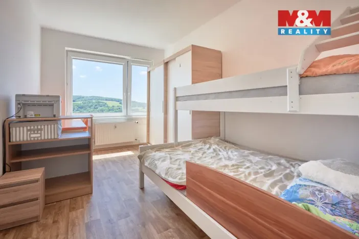 Prodej bytu 4+1, Březůvky, 81 m2