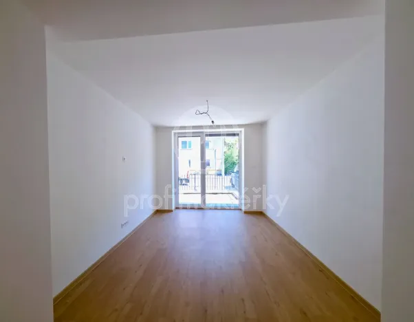 Prodej bytu 2+kk, Oslavany, Široká, 83 m2