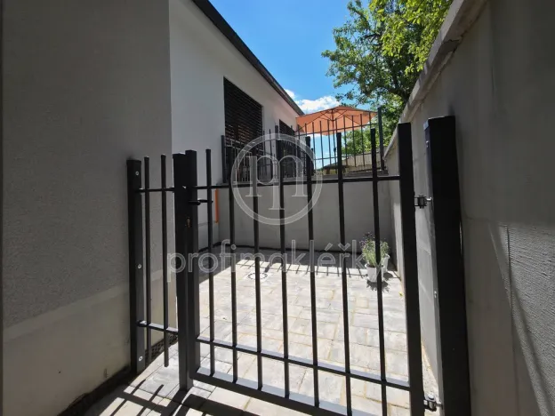Prodej bytu 2+kk, Oslavany, Široká, 44 m2