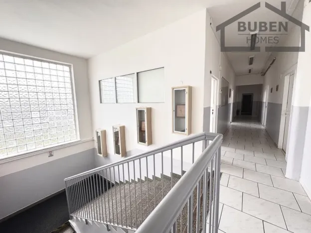 Pronájem kanceláře, Planá, Zámecká, 380 m2