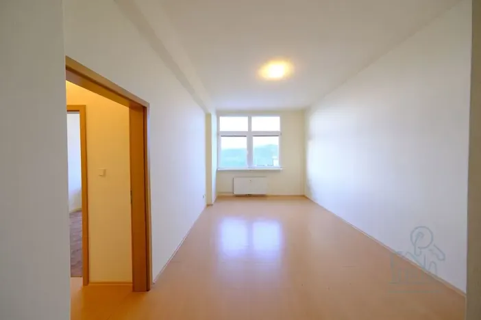 Pronájem bytu 2+kk, Zruč nad Sázavou, náměstí Míru, 48 m2