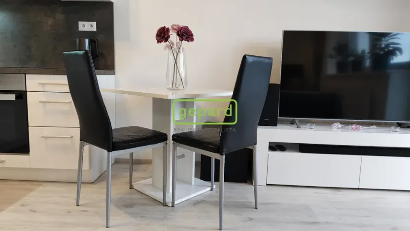 Pronájem bytu 1+kk, Brno - Žebětín, Lišejníková, 31 m2