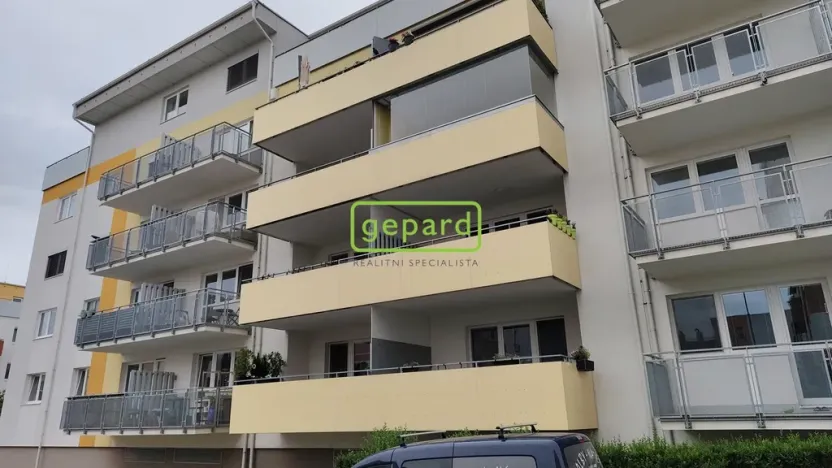 Pronájem bytu 1+kk, Brno - Žebětín, Lišejníková, 31 m2