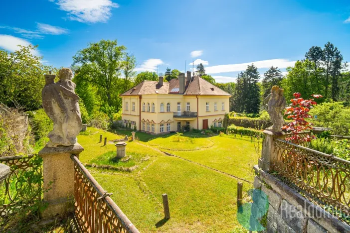 Prodej vily, Jindřichův Hradec, Karlov, 322 m2
