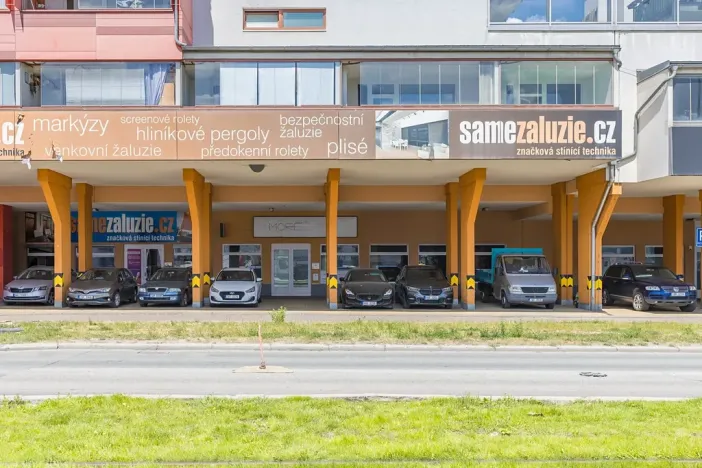 Prodej obchodního prostoru, Praha - Vysočany, Poděbradská, 98 m2