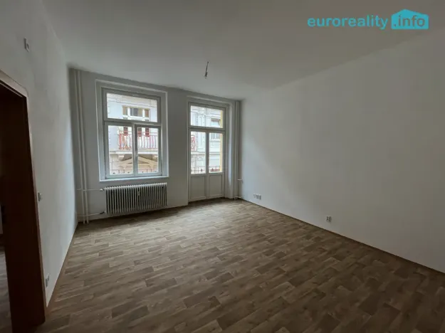 Prodej bytu 2+kk, Mariánské Lázně, Hlavní třída, 46 m2
