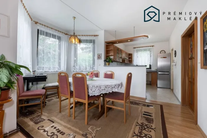 Prodej rodinného domu, Lubenec, Zahradní, 200 m2