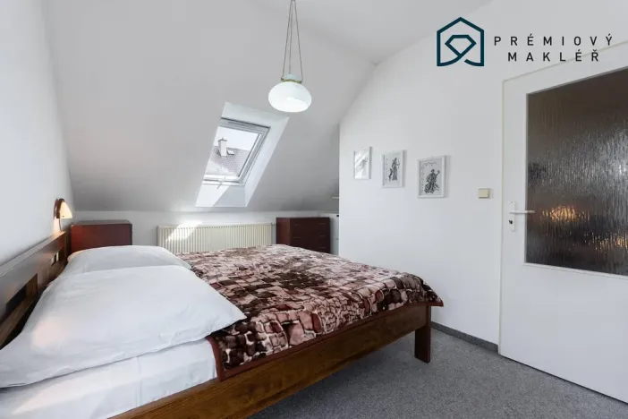 Prodej rodinného domu, Lubenec, Zahradní, 200 m2