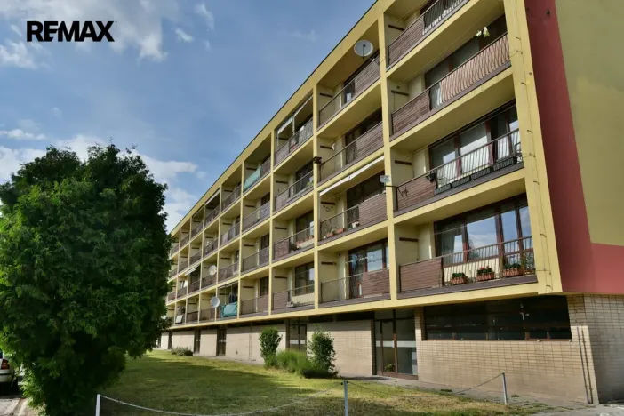 Pronájem bytu 3+kk, Hradec Králové - Nový Hradec Králové, Na Občinách, 74 m2