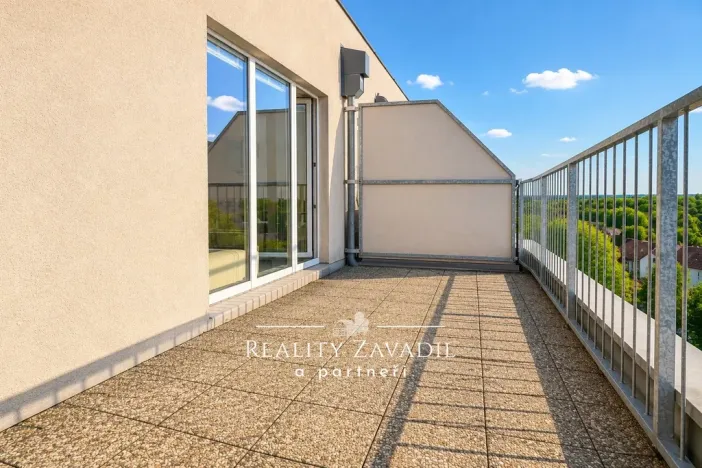 Pronájem bytu 1+kk, Praha - Uhříněves, Venušina, 32 m2