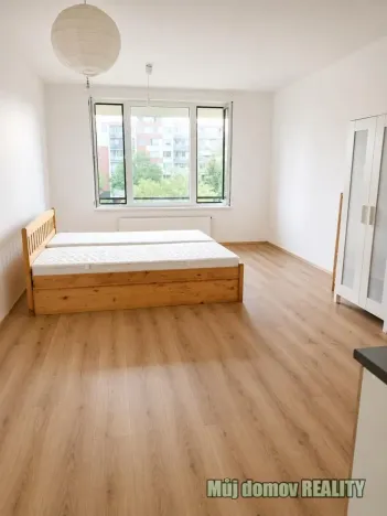 Pronájem bytu 1+kk, Praha - Letňany, Pavla Beneše, 45 m2