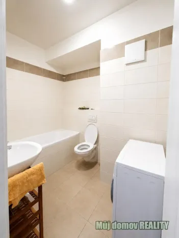 Pronájem bytu 1+kk, Praha - Letňany, Pavla Beneše, 45 m2