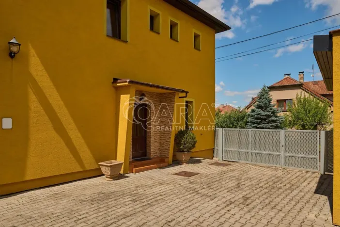 Pronájem rodinného domu, Broumy, Průběžná, 158 m2
