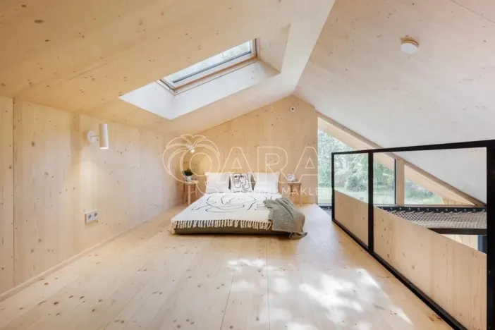 Prodej pozemku pro bydlení, Mníšek pod Brdy, V Zahrádkách, 2100 m2
