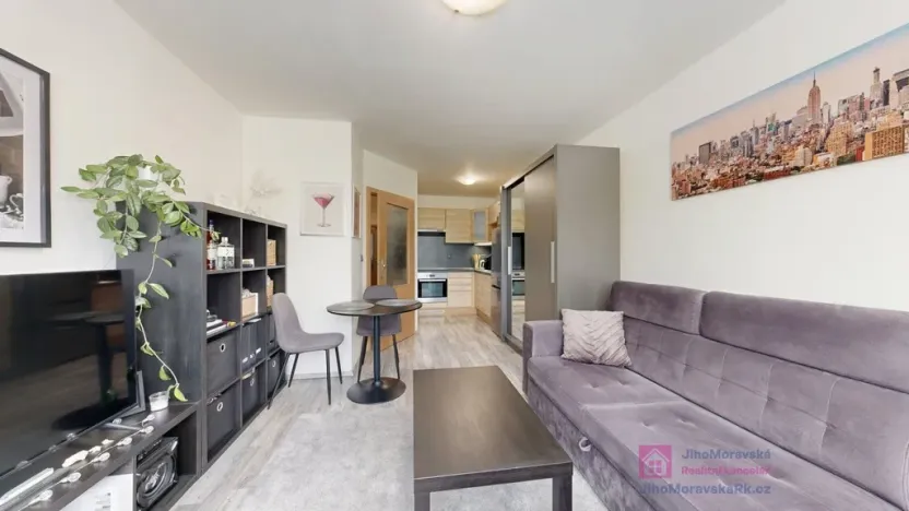 Prodej bytu 2+kk, Břeclav, Slovácká, 36 m2