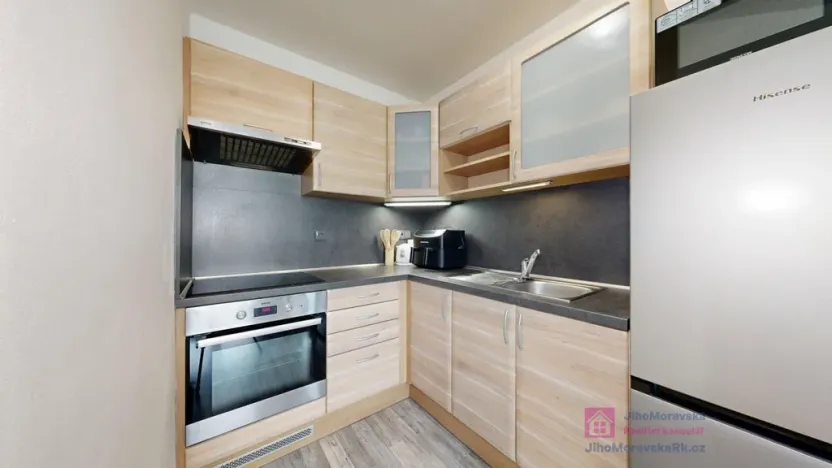 Prodej bytu 2+kk, Břeclav, Slovácká, 36 m2
