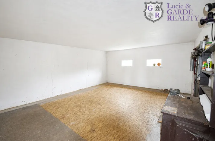 Prodej pozemku pro bydlení, Jesenice, Krtská, 929 m2