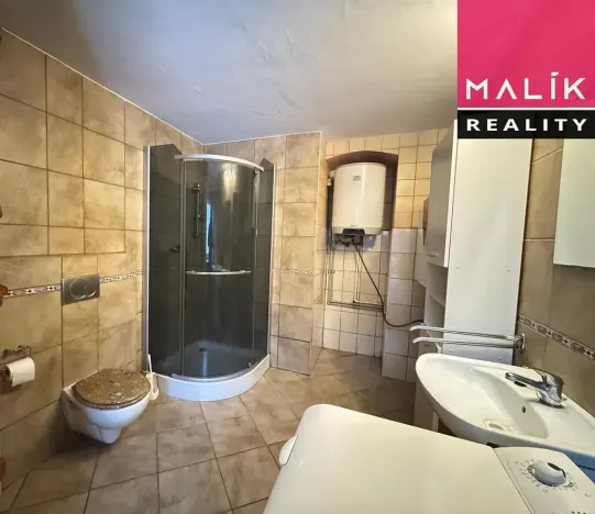 Prodej bytu 1+1, Karlovy Vary, Vítězná, 26 m2