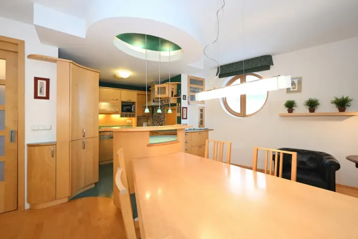 Pronájem bytu 3+kk, Praha - Žižkov, Jeseniova, 99 m2