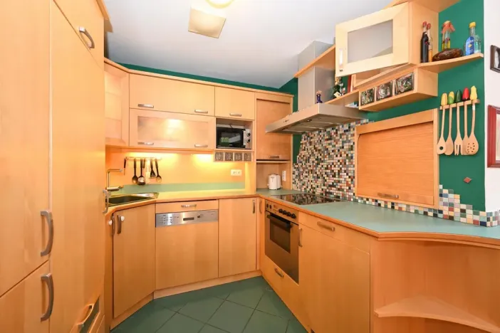 Pronájem bytu 3+kk, Praha - Žižkov, Jeseniova, 99 m2