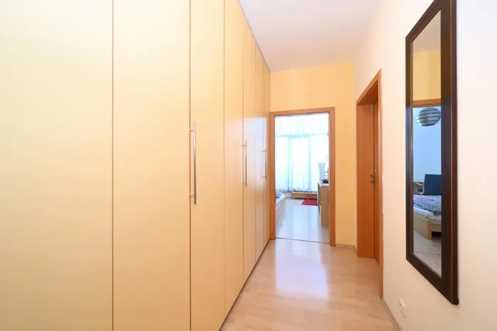 Pronájem bytu 3+kk, Praha - Žižkov, Jeseniova, 99 m2