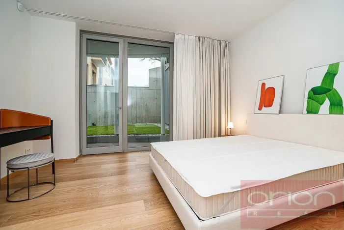 Pronájem bytu 2+kk, Praha - Smíchov, Holečkova, 76 m2