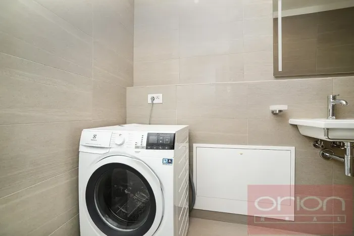 Pronájem bytu 2+kk, Praha - Smíchov, Holečkova, 76 m2