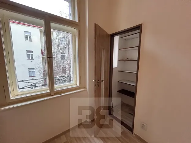 Pronájem bytu 2+kk, Praha - Žižkov, Hartigova, 38 m2