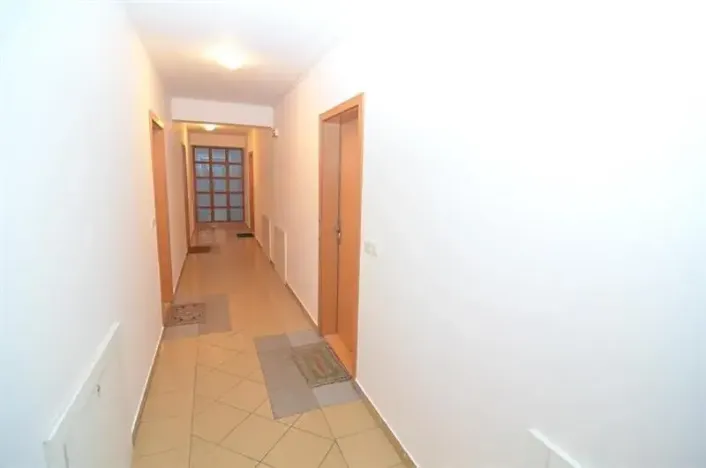 Pronájem bytu 1+kk, Praha - Vinohrady, Hradecká, 37 m2
