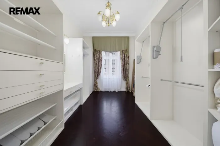 Prodej bytu 3+1, Karlovy Vary, nábřeží Jana Palacha, 94 m2