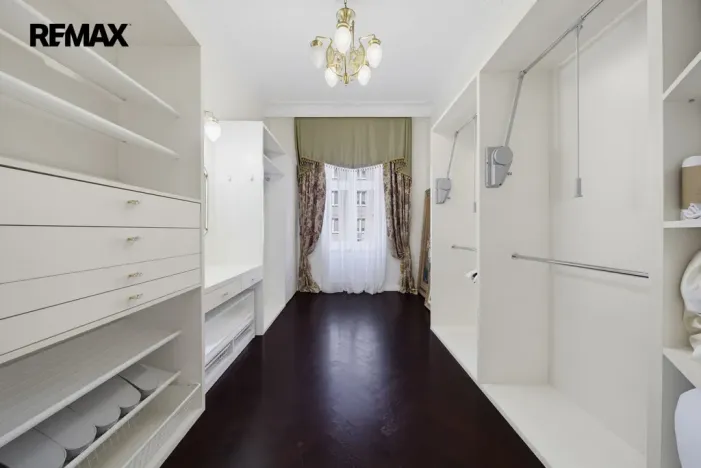 Prodej bytu 3+1, Karlovy Vary, nábřeží Jana Palacha, 94 m2