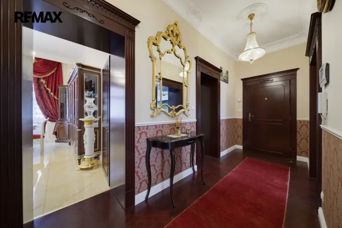 Prodej bytu 3+1, Karlovy Vary, nábřeží Jana Palacha, 94 m2