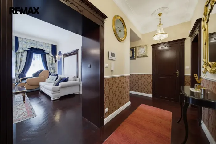 Prodej bytu 3+1, Karlovy Vary, nábřeží Jana Palacha, 94 m2