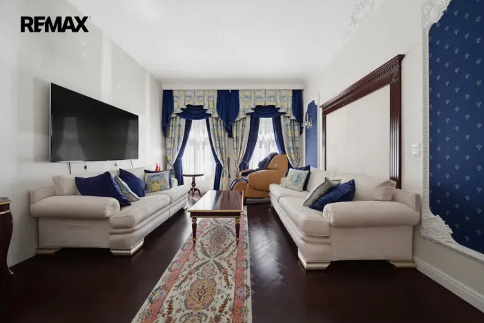 Prodej bytu 3+1, Karlovy Vary, nábřeží Jana Palacha, 94 m2