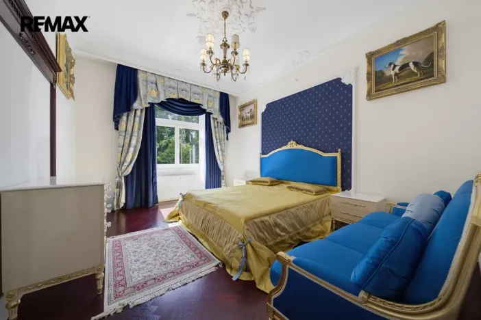 Prodej bytu 3+1, Karlovy Vary, nábřeží Jana Palacha, 94 m2