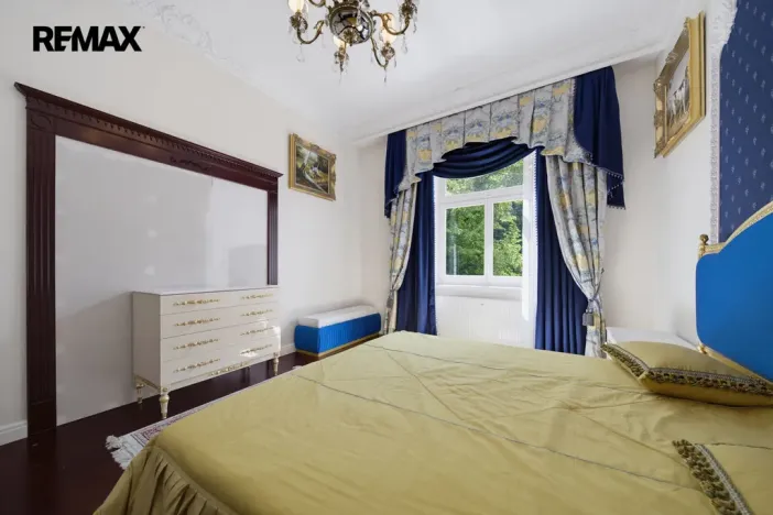 Prodej bytu 3+1, Karlovy Vary, nábřeží Jana Palacha, 94 m2