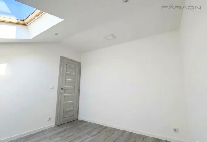Pronájem bytu 3+kk, Dobřejovice, Košumberk, 70 m2