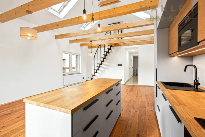 Prodej bytu 2+kk, Praha, Elišky Přemyslovny, 81 m2