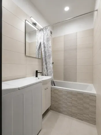 Prodej bytu 1+kk, Praha - Háje, Matúškova, 31 m2