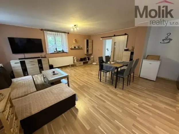 Prodej rodinného domu, Spálené Poříčí - Lipnice, 542 m2